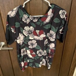 Sseko Designs Split Seam Blouse in Midnight Bloom, Size 1